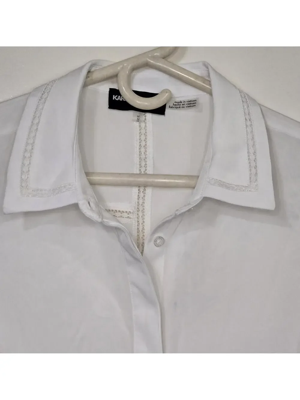 Karl Lagerfeld Sleeveless Button Up Blouse White Medium NWT Top New Wirh Tags - Picture 2 of 7